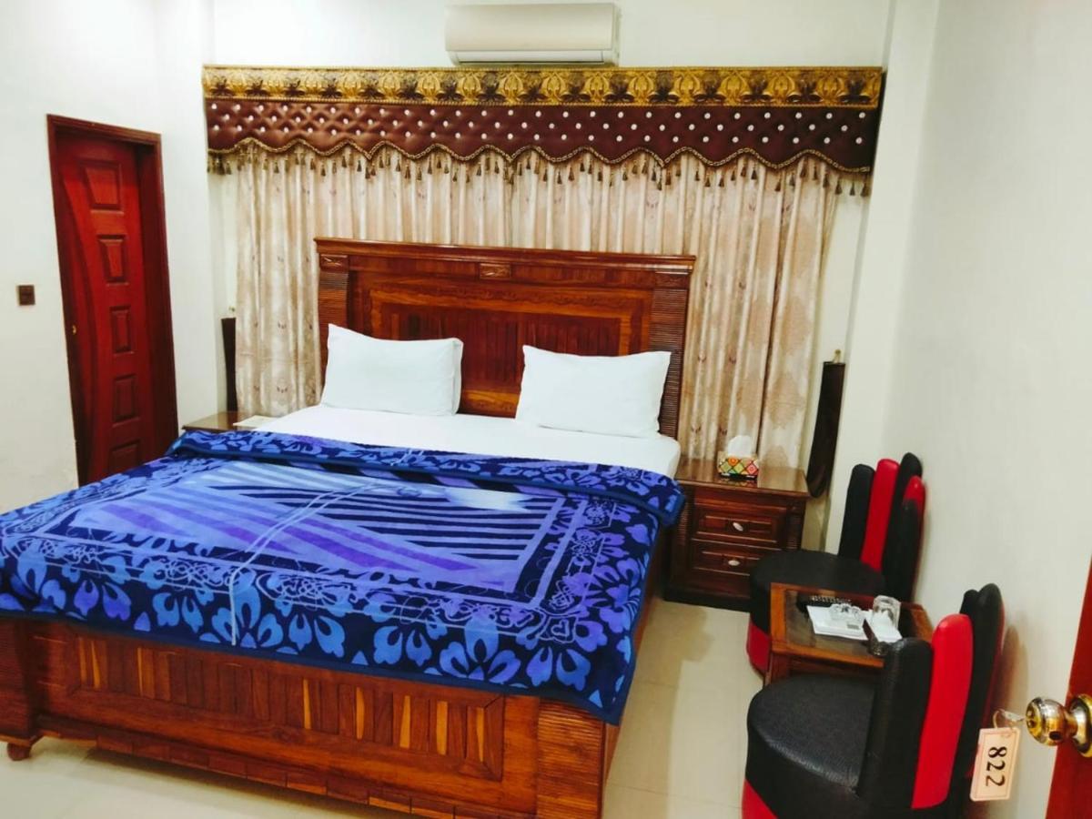 New Royal Residency Pechs Hotel Karacsi Kültér fotó